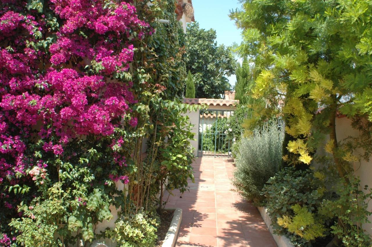 Villa Sol Empuriabrava Exteriör bild