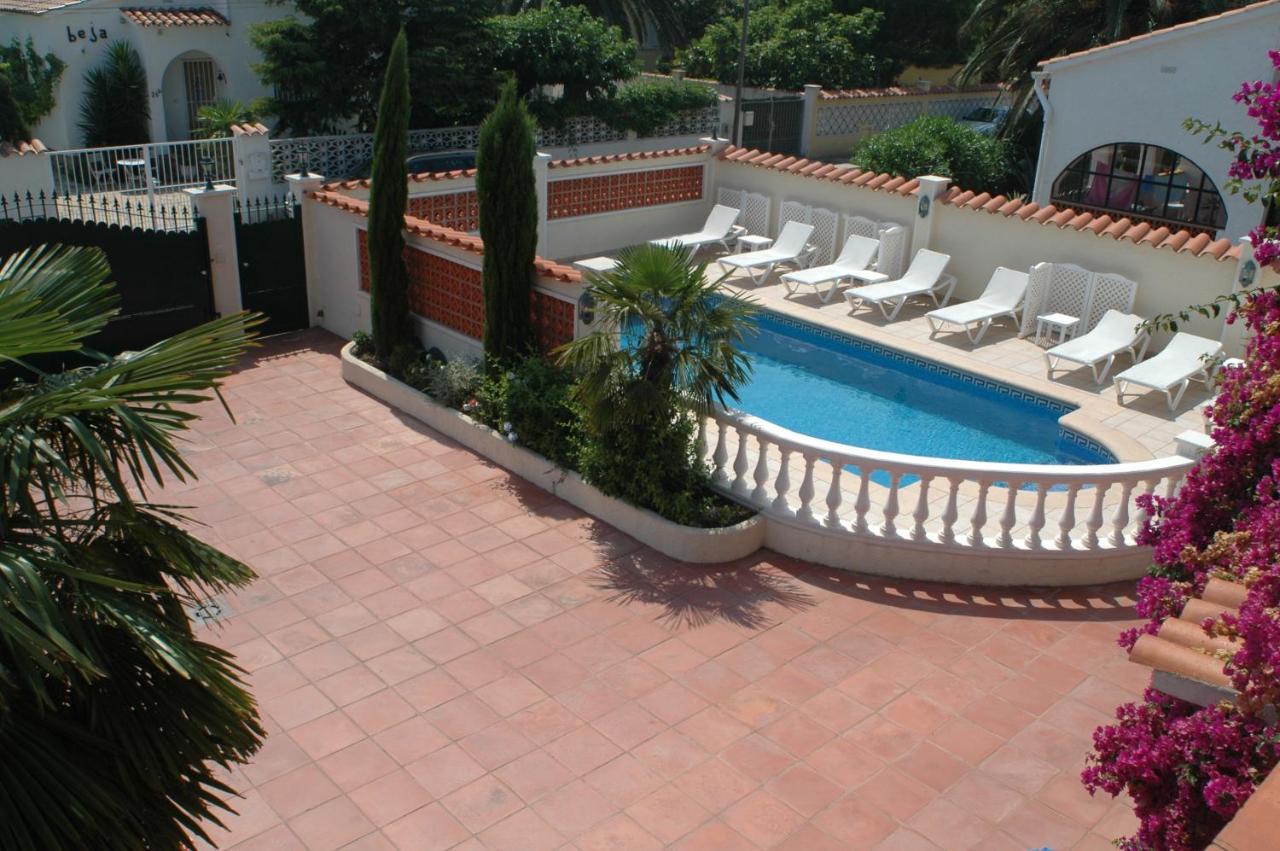 Villa Sol Empuriabrava Exteriör bild